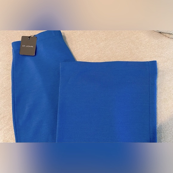 NEW! Classy St. John wide leg, knit pants -beautiful blue color, size 8. - Picture 2 of 6
